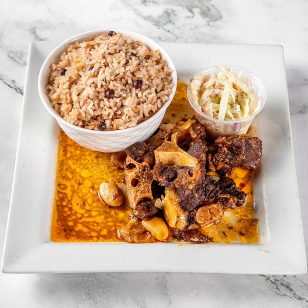 TopazKitchen_OxtailRiceAndPeasAndColeslaw_2880x2304